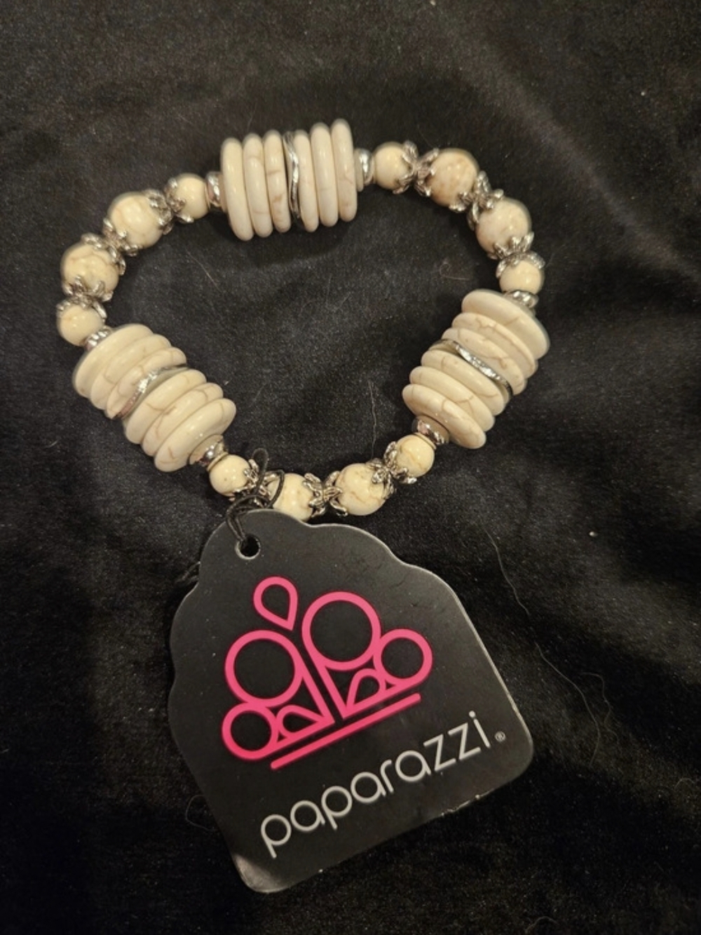 Paparazzi Secret Quarry Beaded Bracelet Cream & Silver